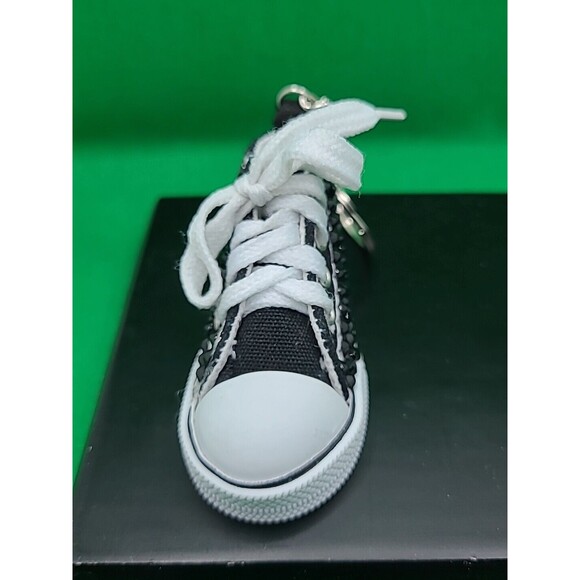 Las Vegas Rhinestone Shoe Souvenir Keychain - Picture 7 of 7